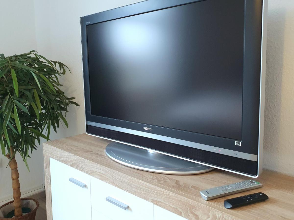 Moderne Wohlfuehloase Zentral In Seenaehe - Pillow Menu, 2 Stk 55" Smart Tvs, Netflix, Disneyplus Uvm Wetter  Exterior foto