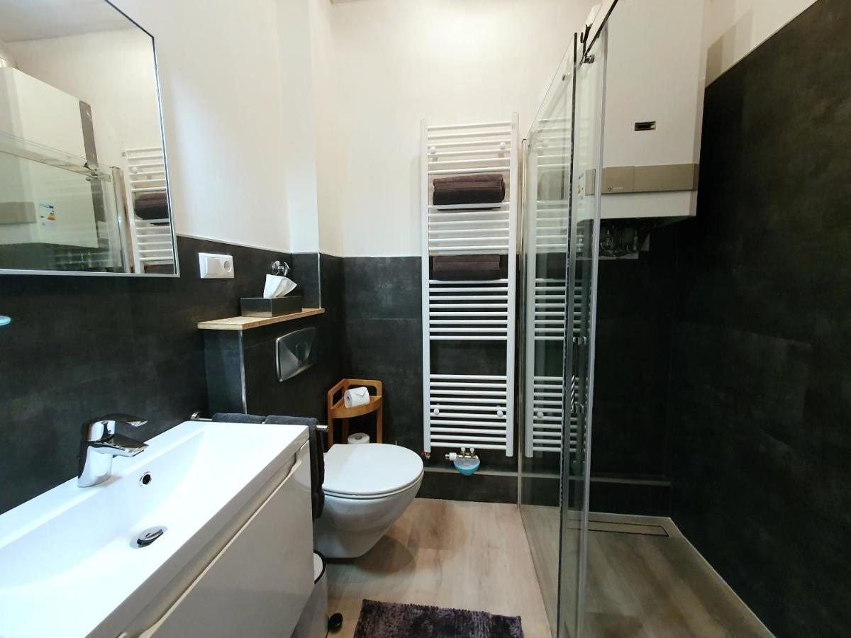 Moderne Wohlfuehloase Zentral In Seenaehe - Pillow Menu, 2 Stk 55" Smart Tvs, Netflix, Disneyplus Uvm Wetter  Exterior foto